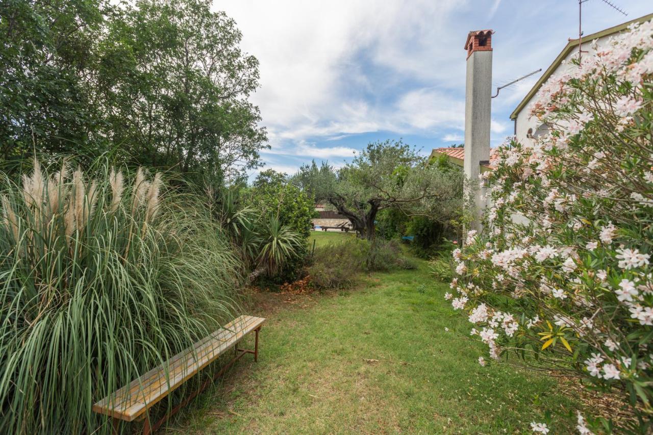 Vila Renata Pula Bagian luar foto